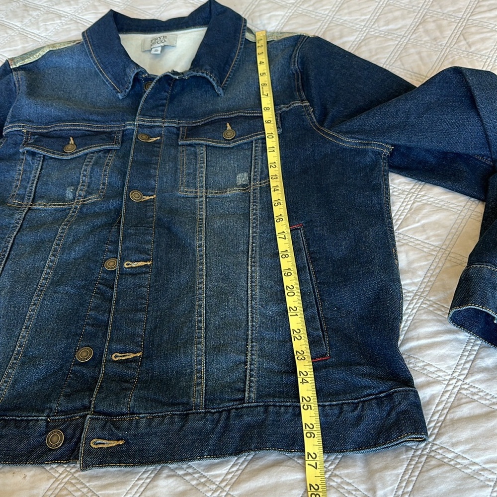 Frye and Co oversized denim jacket, back shoulder print, XL - Picture 6 of 9